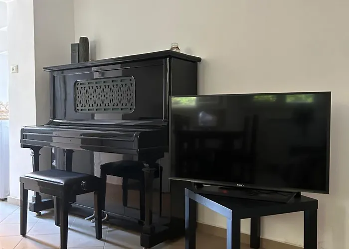 Zona Residenziale, Due Passi Dal Mare